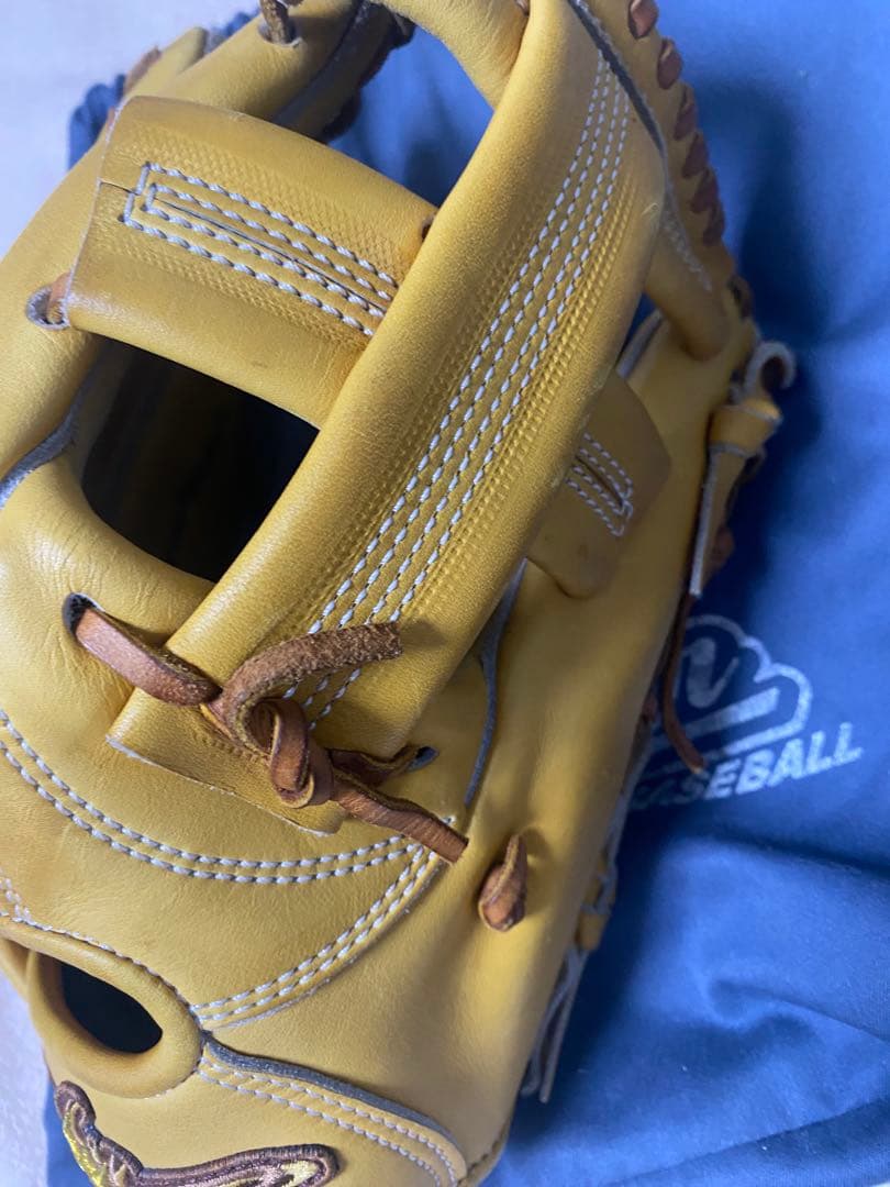 イエロー 硬式野球グローブ 収納袋付き 内野手用