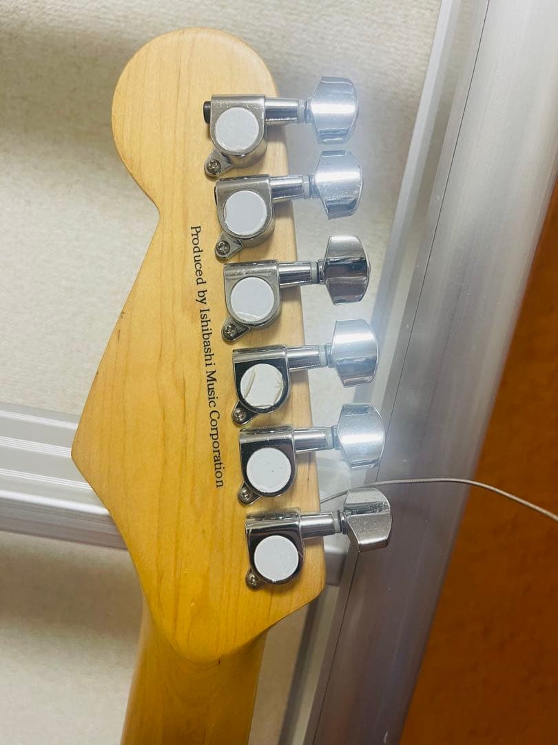 Mavisエレキギター サンバースト