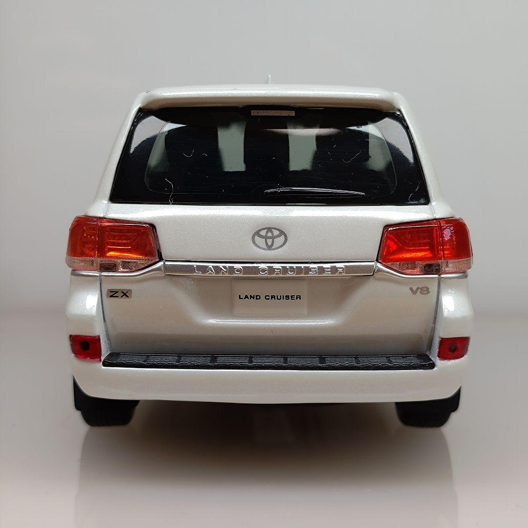 トヨタ ランドクルーザー 200 カラーサンプル ホワイト 特注品 非売品