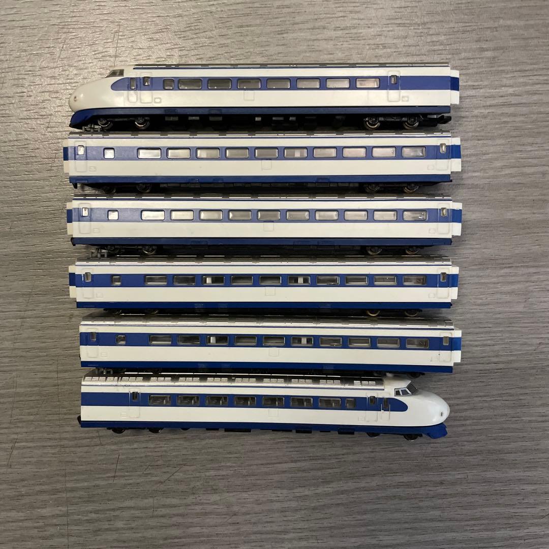 u*0様 ロクハンデアゴスティーニで販売していた0系新幹線大窓初期型車両6両室内