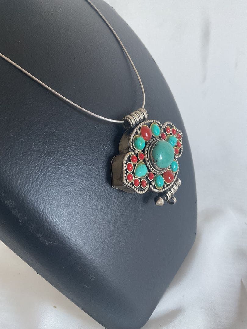 古いアフガニスタンSV伝統工芸「花のペンダントヘッド/経典入」②