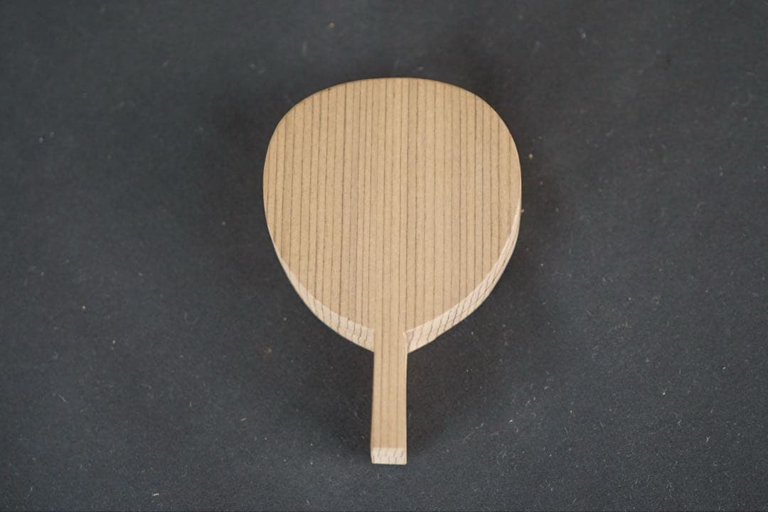 中谷秀斎 神代杉 団扇 香合 朝顔 共箱 うちわ型 茶道具