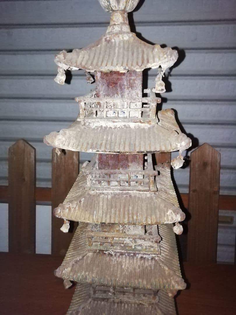 五重塔　旧家の庭園　年代物