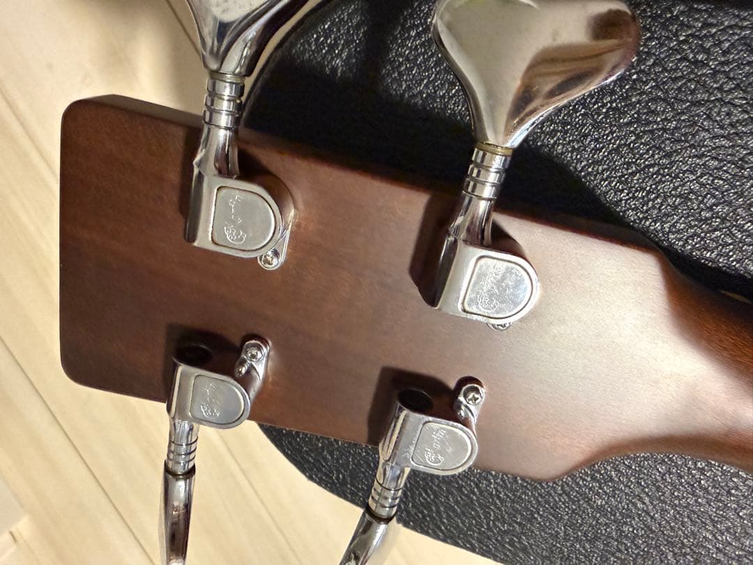 Martin B-1エレキアコースティックベース　ハードケース付