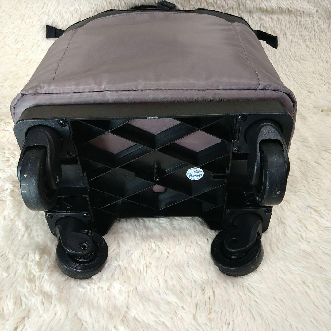 美品【スワニー】キャリーバッグ タイヤ４輪 レオパード