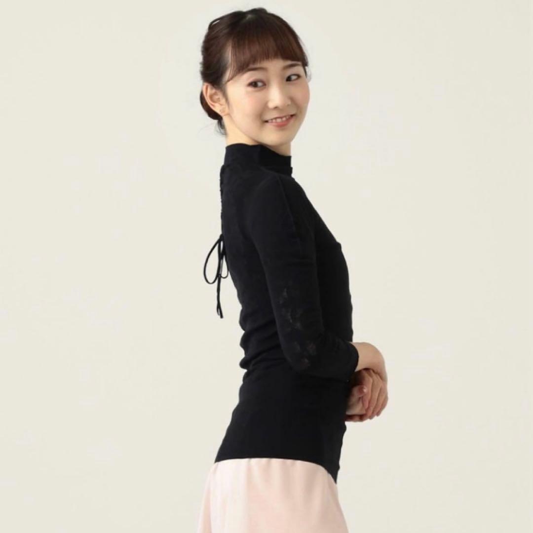 チャコット　ノーソーイングニット　ロミオモチーフローハイネックトップ