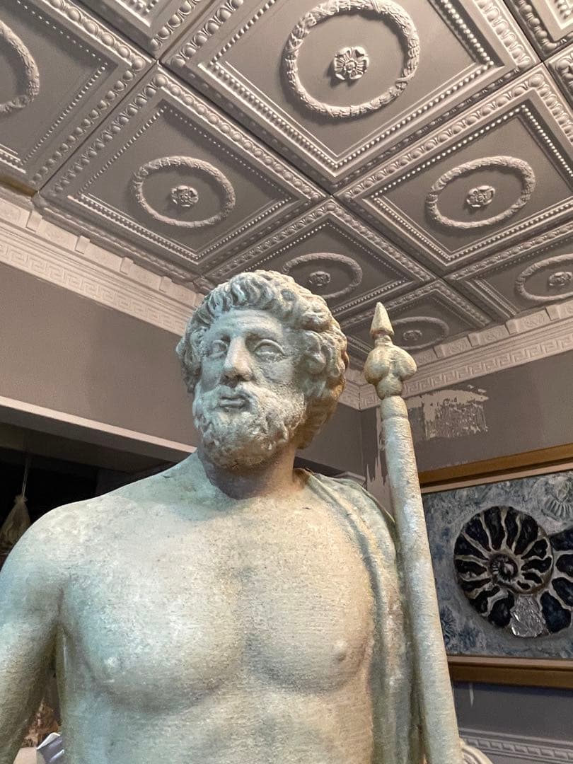 ローマ神話のユピテル神またはギリシャ神話のゼウス神 高さ:60 cm