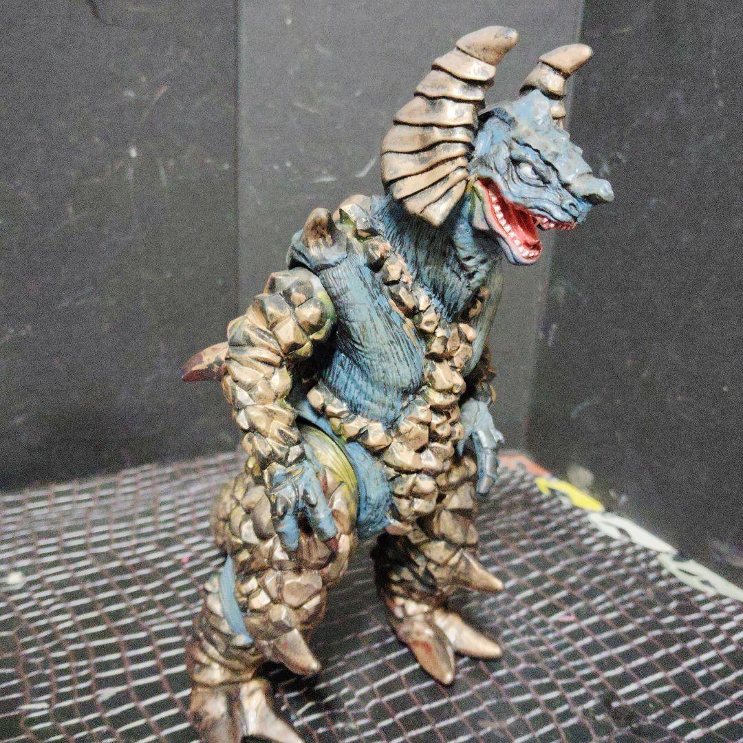 上野淳子ウルトラ怪獣旧型絶版ソフビ