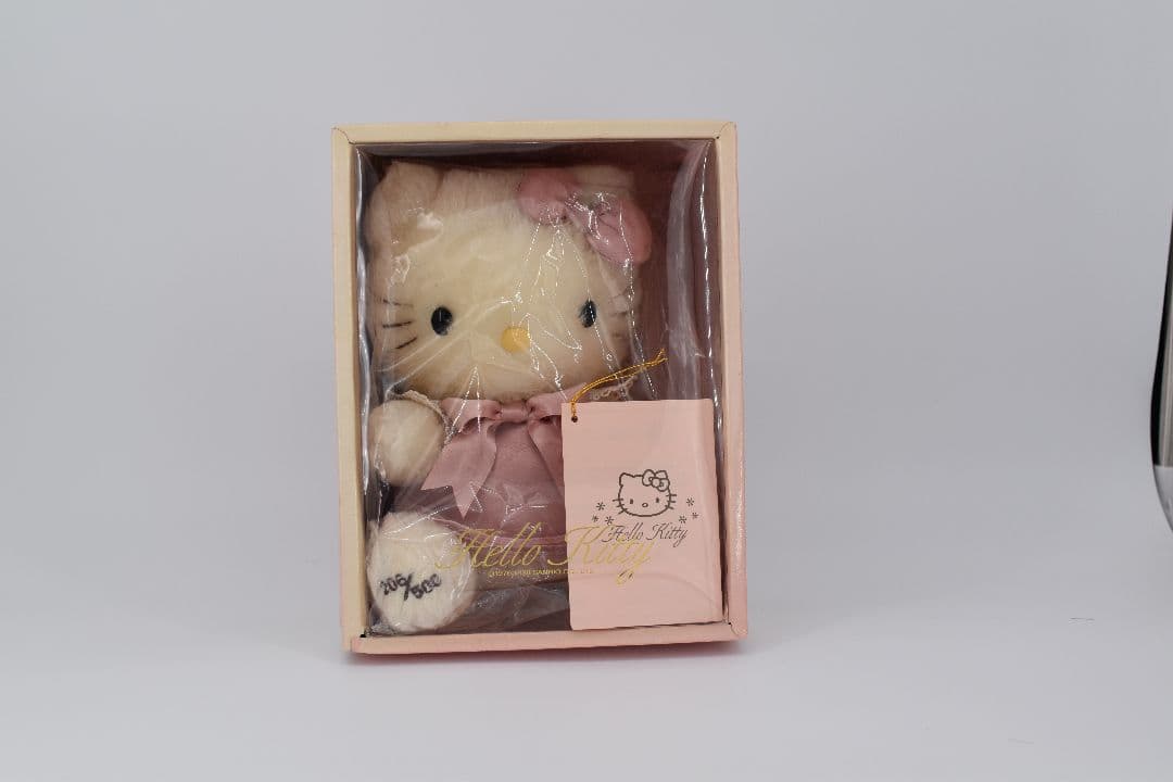 ぬいぐるみ HELLO KITTY COLLECTORS DOLL