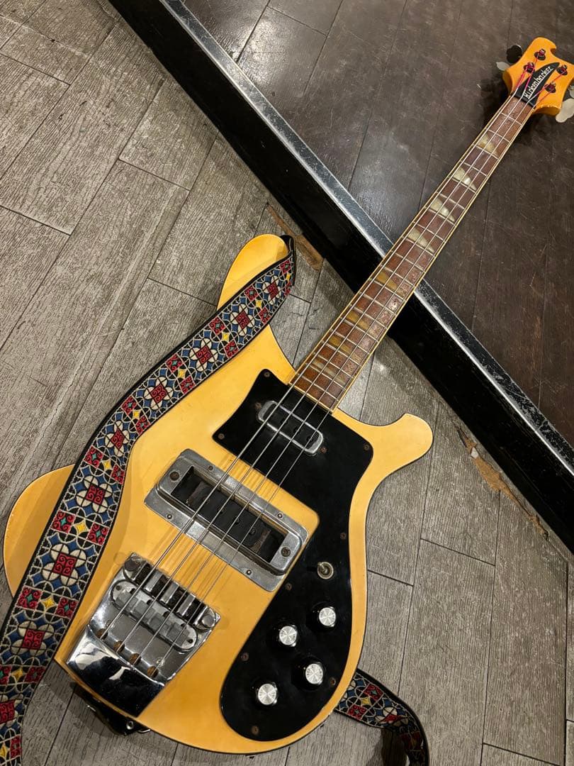Rickenbacker 4001 1978年製 tuxedo