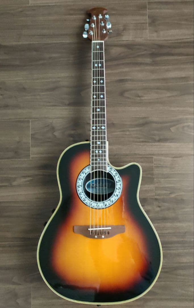 Celebrity by Ovation CC57 エレアコ（ケース付き）