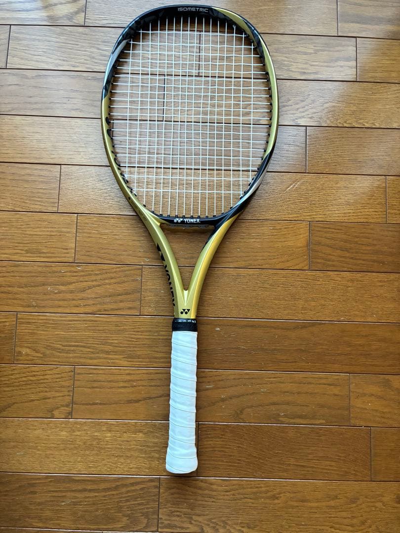 硬式テニスラケット　ヨネックス　EZONE100 リミテッド　G2 300g
