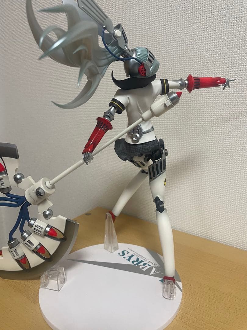 ペルソナ4 ラビリス 1/8フィギュア