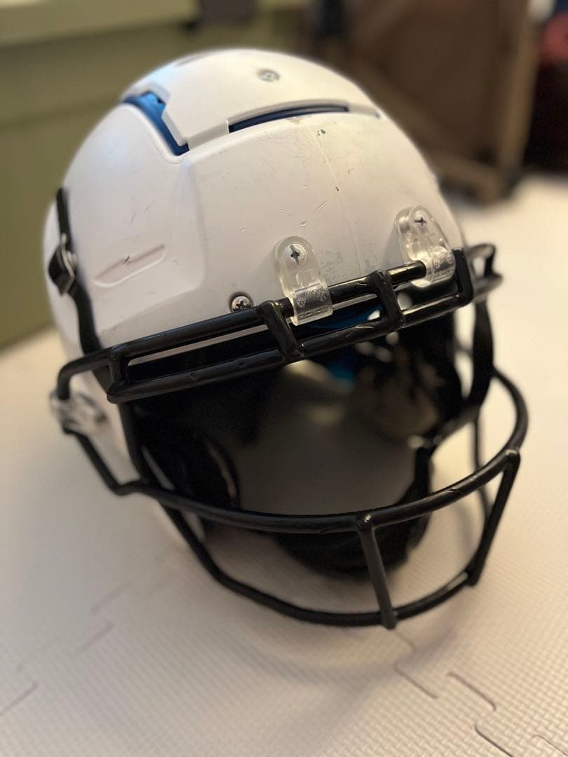M*é様 アメフト　ヘルメット　schutt f7 (アイシールドおまけ)