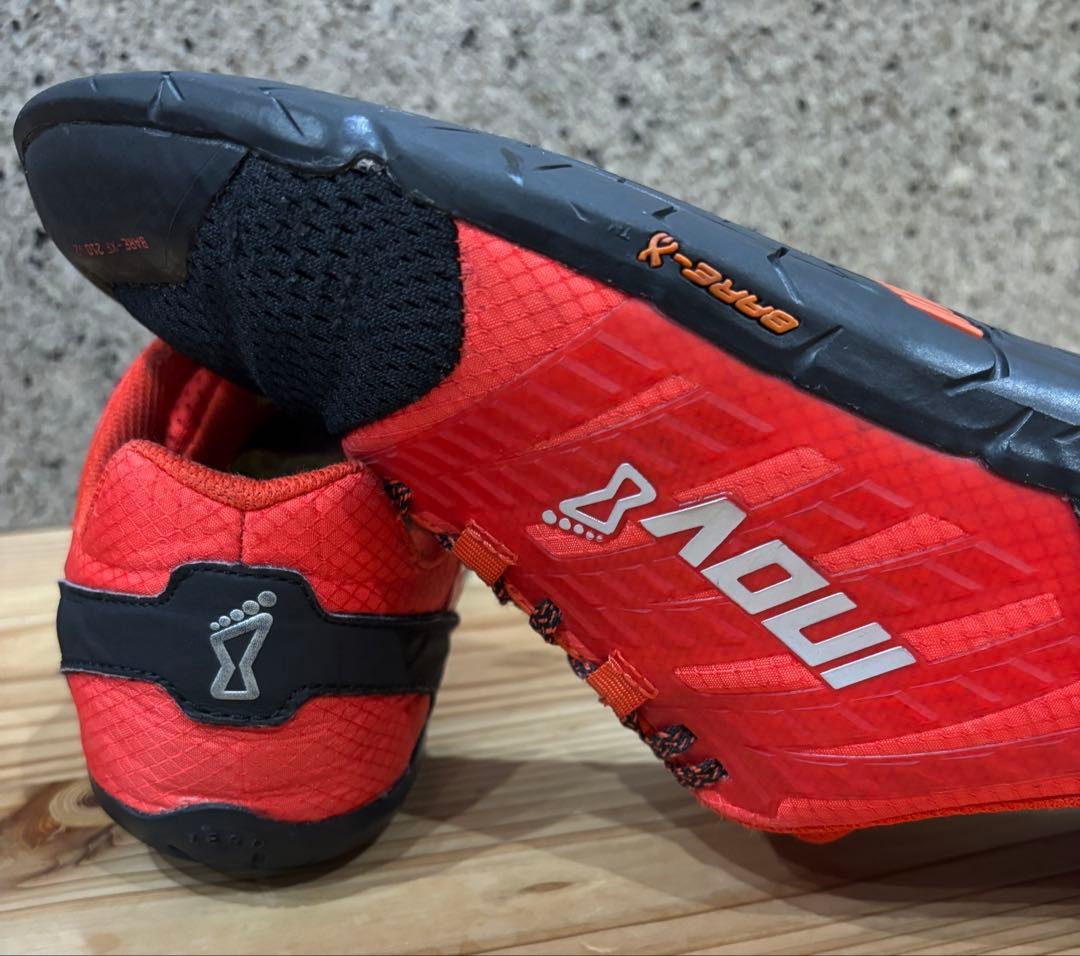 INOV-8 bare-xf 210 inov8 イノヴェイト　トレーニング