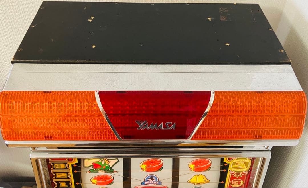 山佐 ４号機キングパルサー 赤パネル 実機 メダル500枚付き 家庭用電源