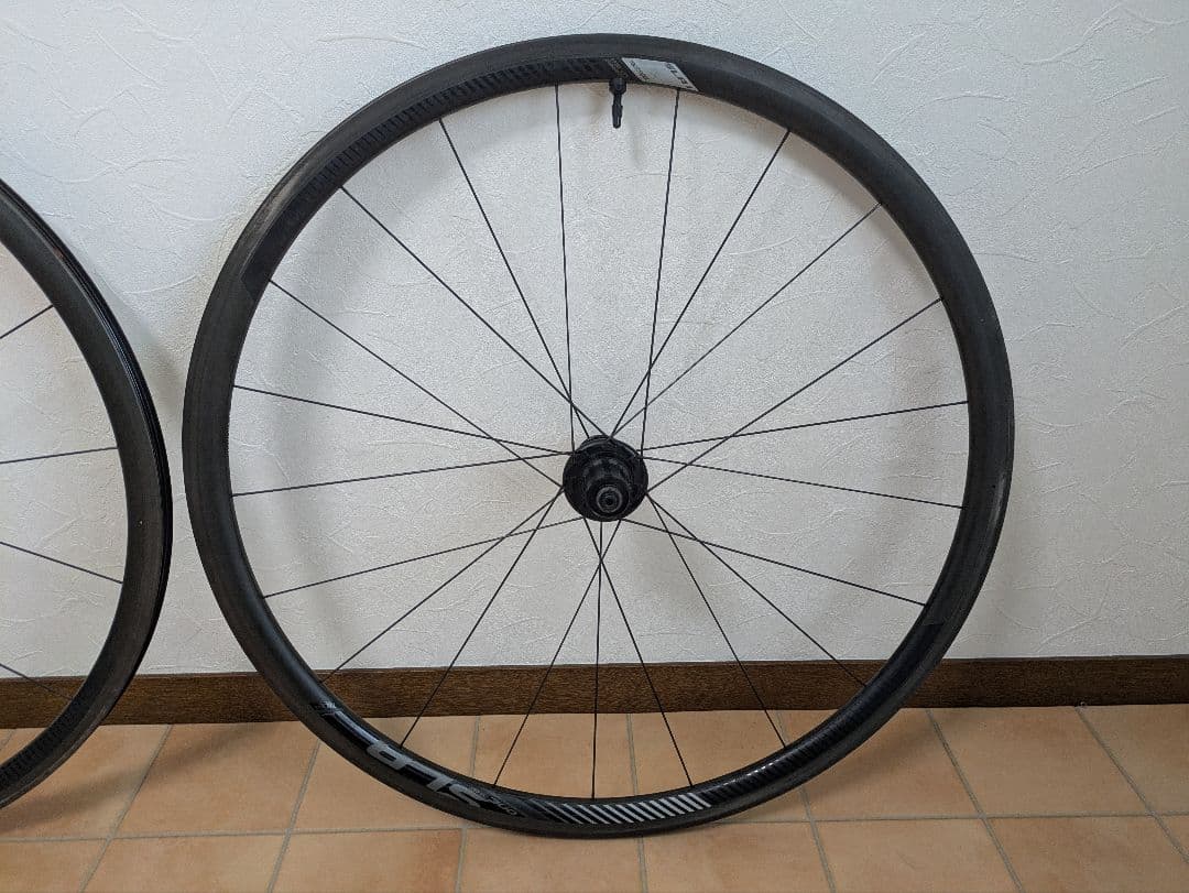 GIANT SLR1 カーボンチューブレスホイール　リムブレーキ