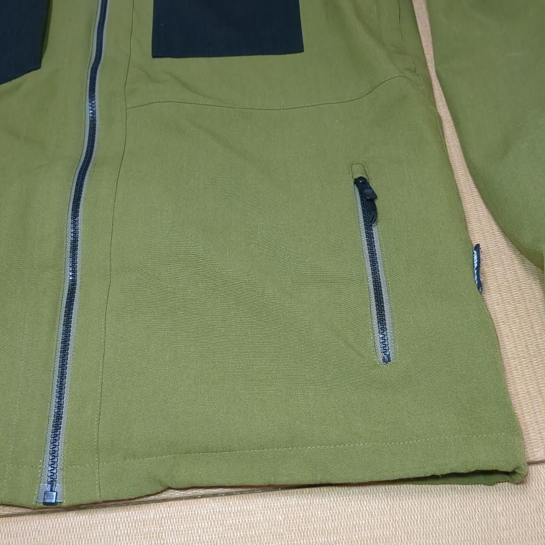 ARMADAウェア　スノーボードウェア BURTON 241 686