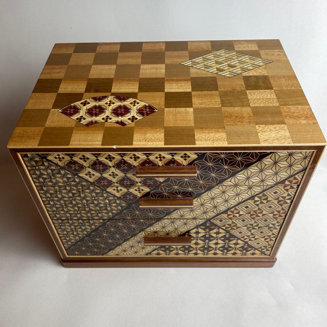 箱根細工・寄木細工　三段小引き出し