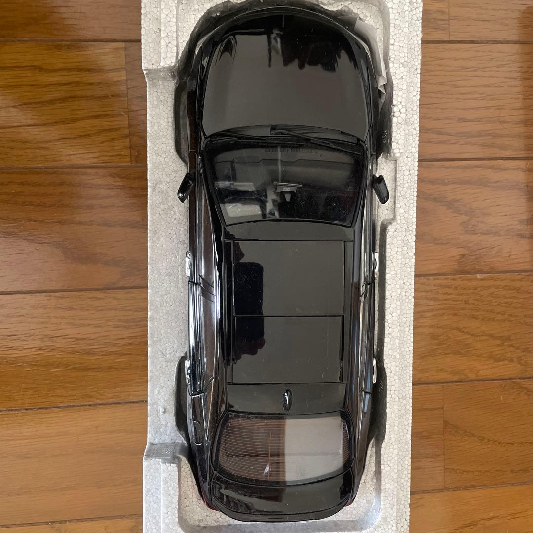 Paudi model 1/18 2018年モデルトヨタ アバロン 黒