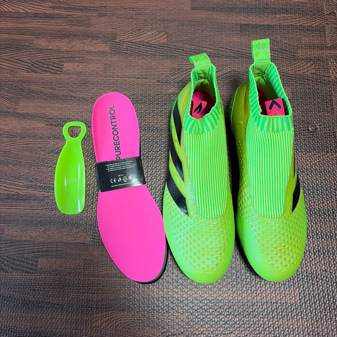 adidas サッカーシューズ スパイク グリーン