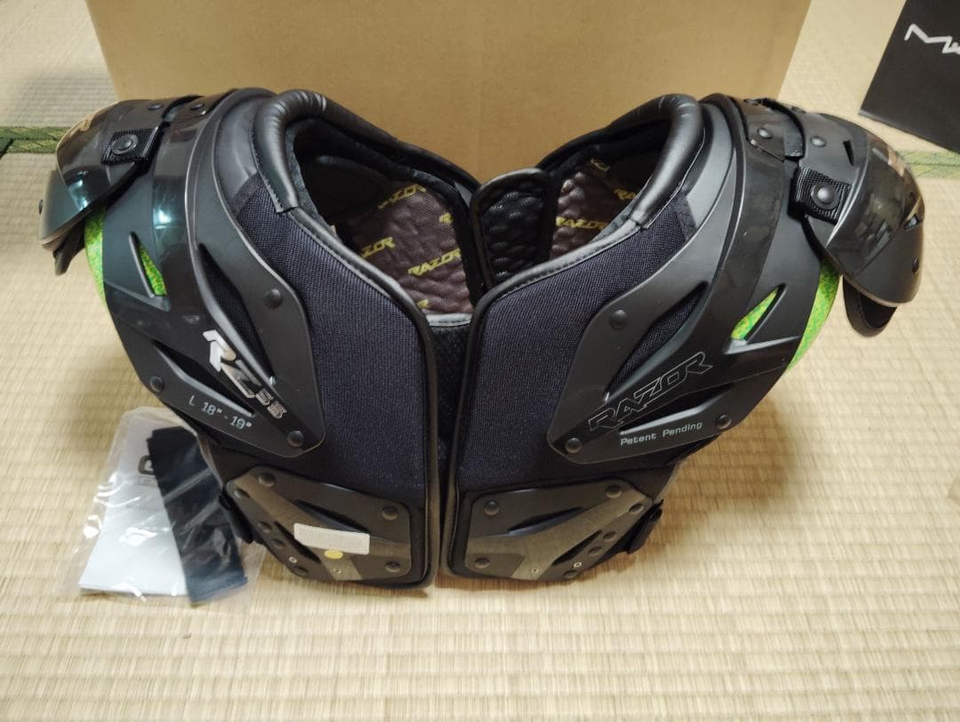 RAZOR RZ55 ショルダーパッド ラインマン（サイズ：L）