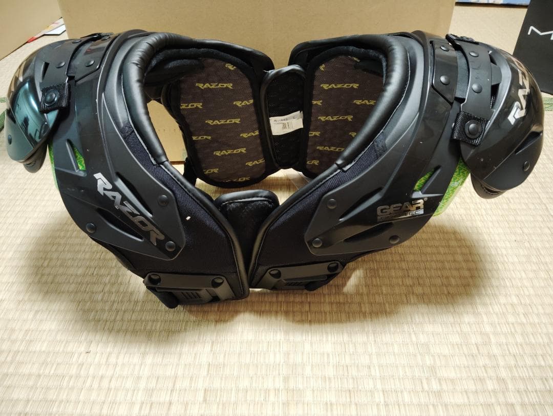 RAZOR RZ55 ショルダーパッド ラインマン（サイズ：L）
