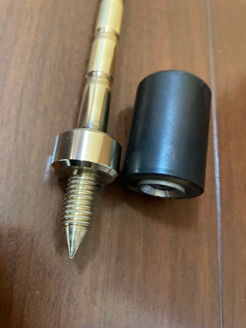 コントラバス エンドピン　タングステン入り真鍮／先端真鍮