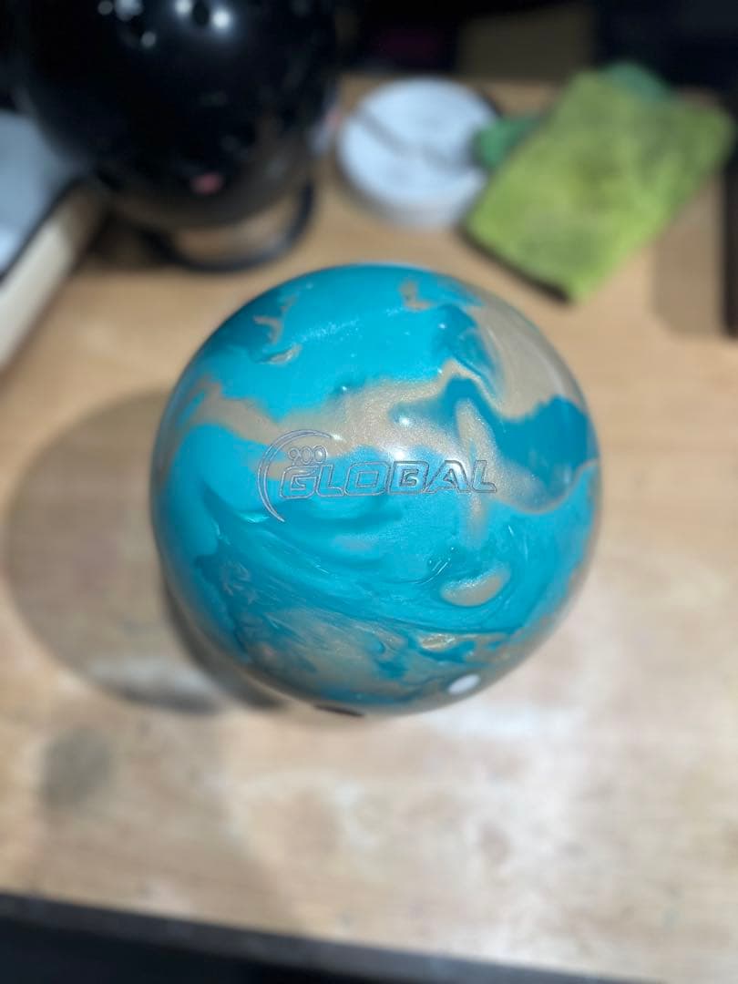★美品★900グローバル　コーヴ　ボウリングボール15ポンド