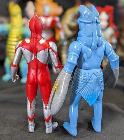 ウルトラＱ・ウルトラマン＆登場怪獣・宇宙人（バンダイ）ソフビ16体セット