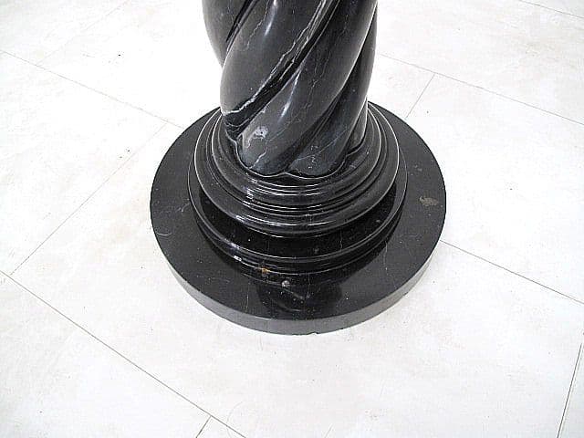 イタリア製 大理石コラム台 ブラックマーブル 螺旋柱 真鍮 ペデスタルスタンド