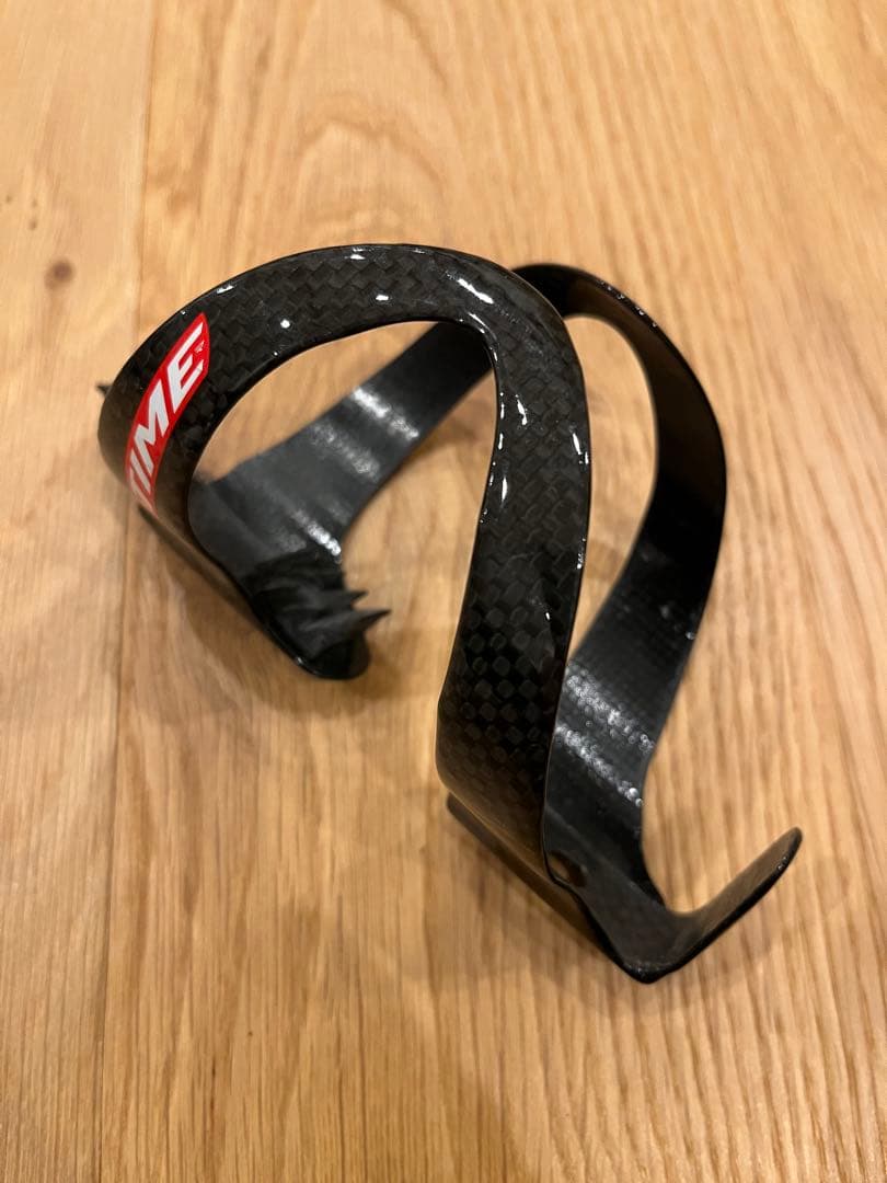 TIME カーボンボトルケージ ブラック