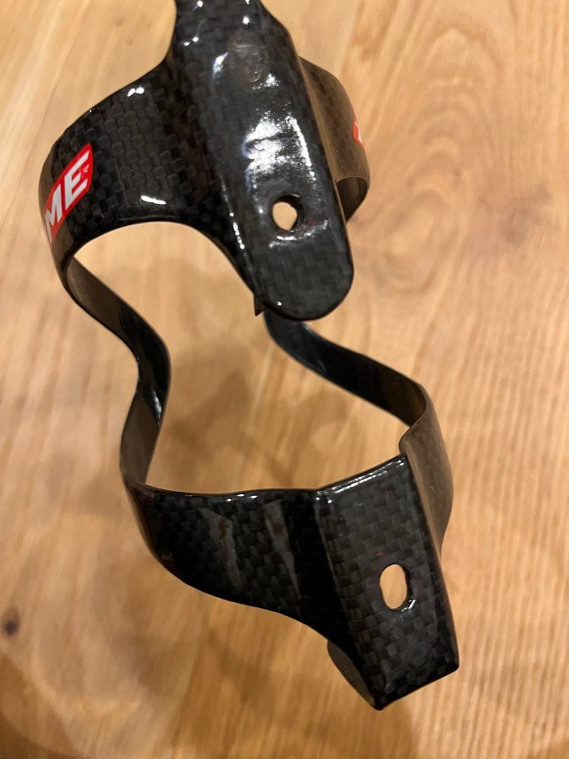 TIME カーボンボトルケージ ブラック