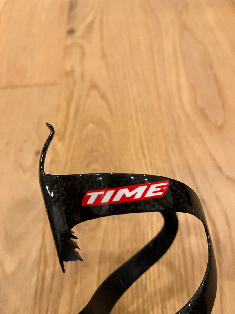 TIME カーボンボトルケージ ブラック