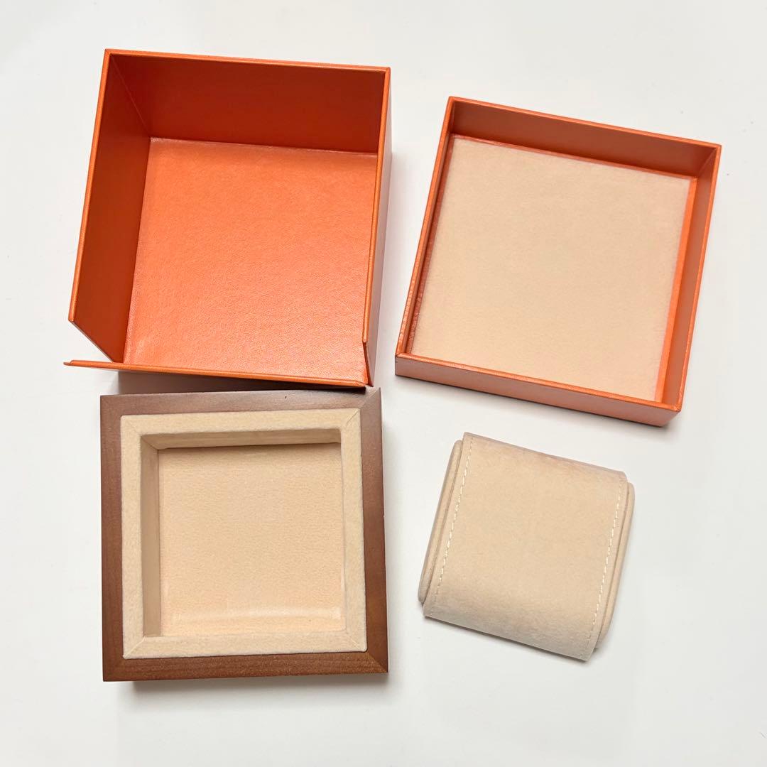 美品　エルメス　腕時計　ケース　空箱　現行品　取扱説明書付き