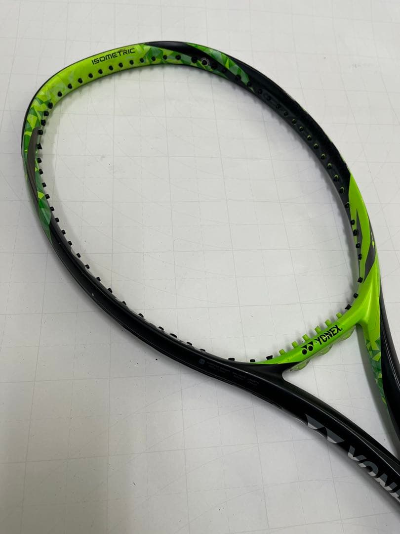YONEX EZONEヨネックスイーゾーン100 LG2　軽量モデル