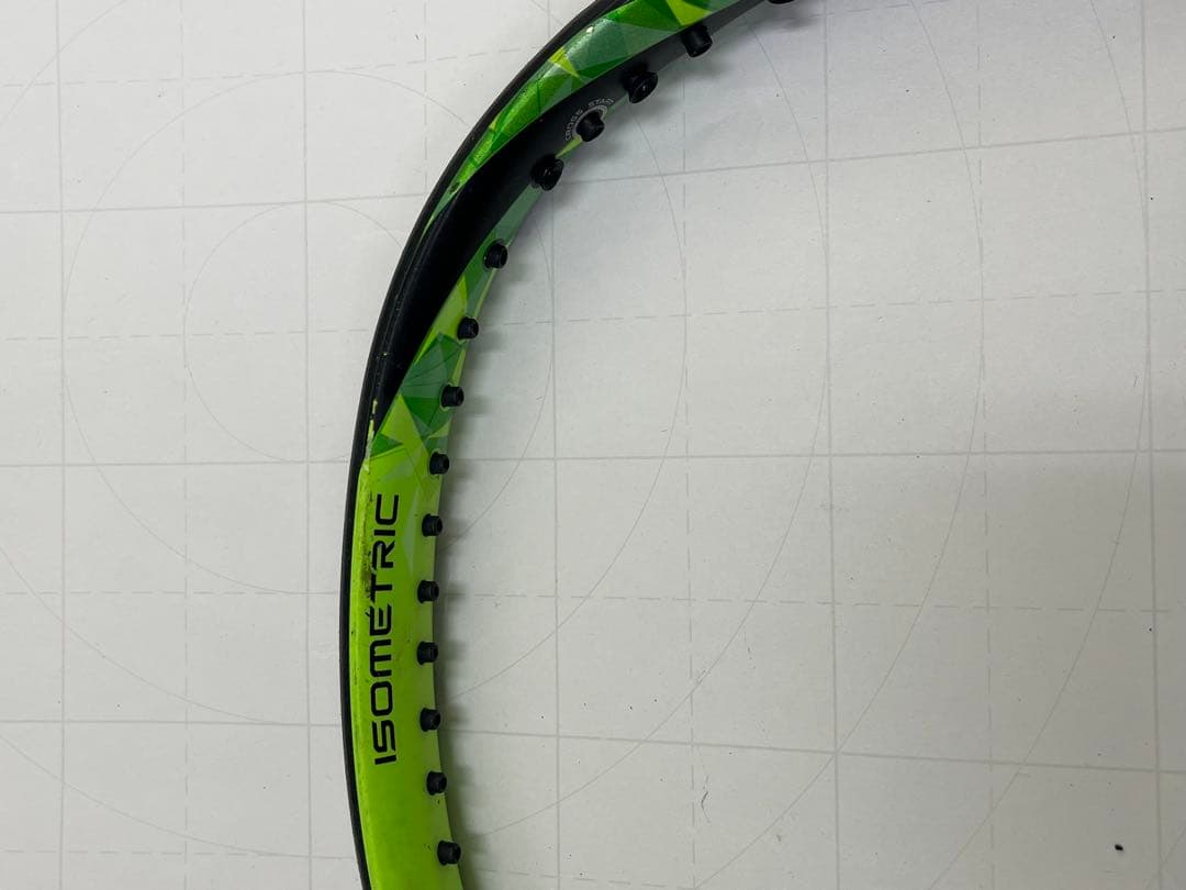 YONEX EZONEヨネックスイーゾーン100 LG2　軽量モデル