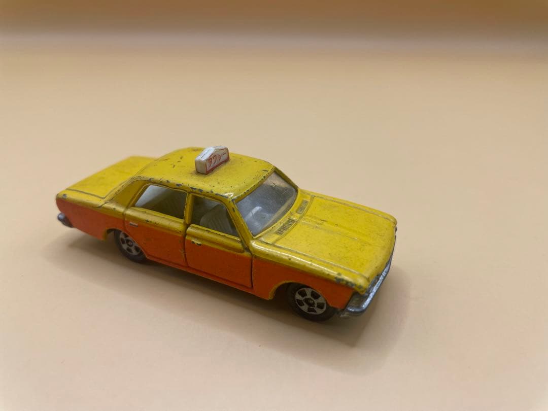 トミカ　トヨタ　クラウン　タクシー　日本製　1Aホイール