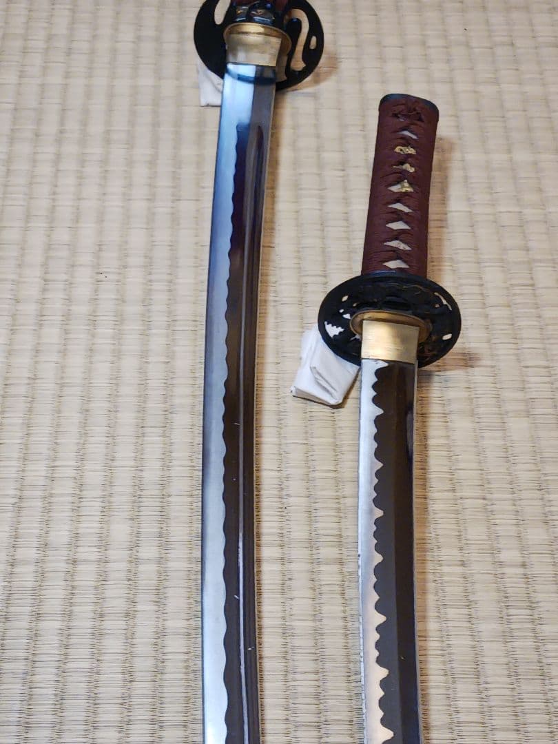 大小居合稽古刀、木製、鮫革(鉄鐔.二重薄刃)、2月末日までの最終値引き