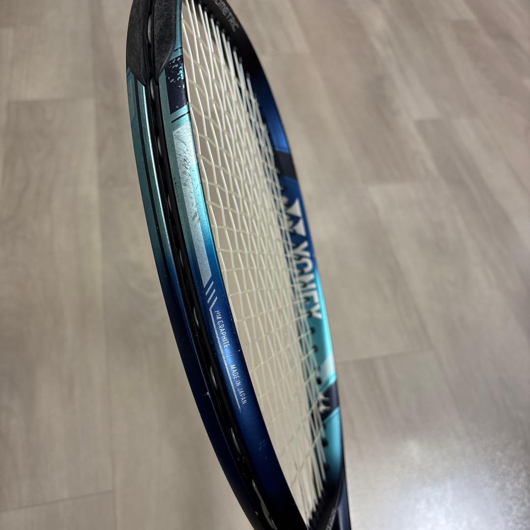 ②YONEX テニスラケット Eゾーン100 2022年