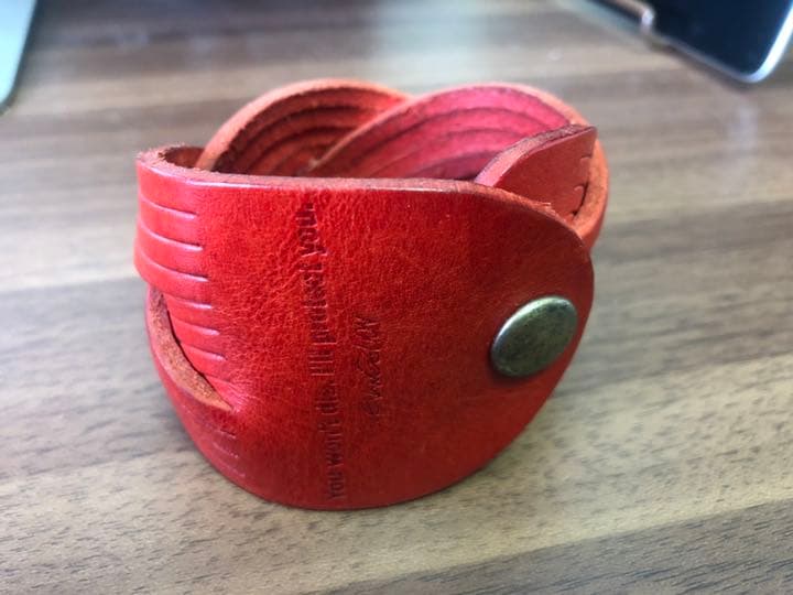 激レア　エヴァンゲリオン　レザーブレスレット 綾波レイ