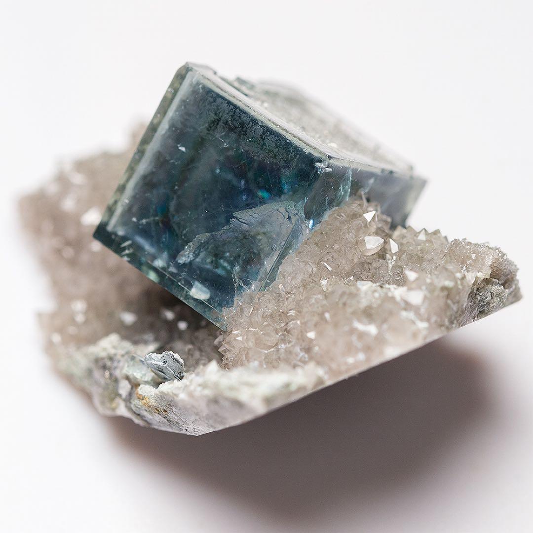 中国 湖南省 フローライト 天然石 原石 鉱物標本 鉱石 蛍石 1734