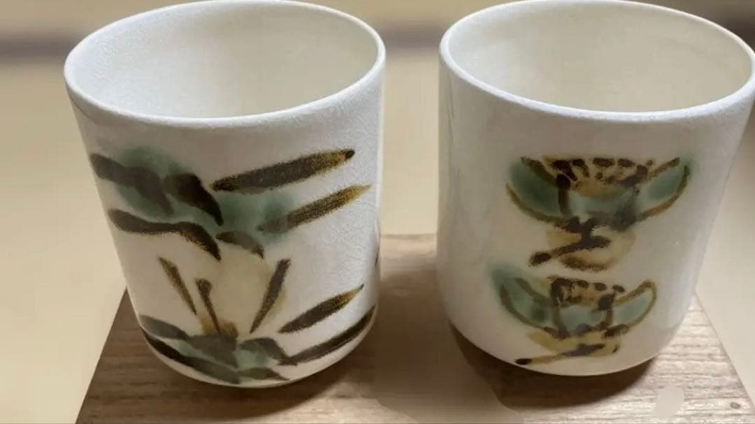 富本憲吉　湯呑み２個　梅竹　人間国宝