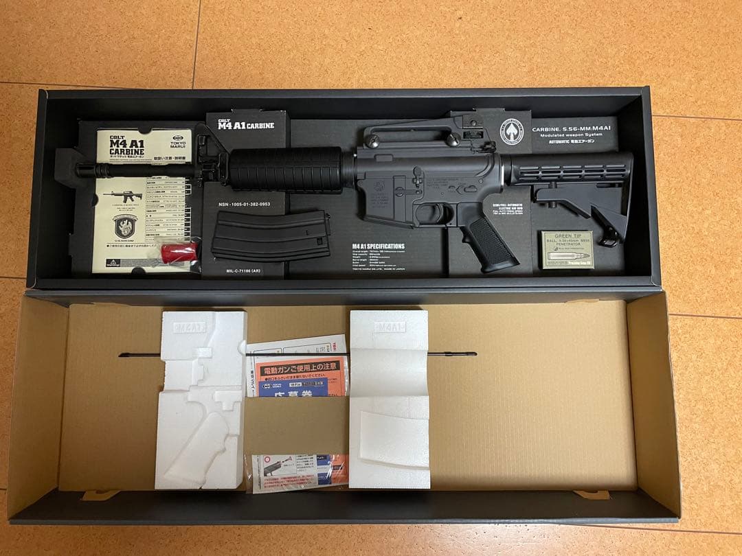 コルト M4A1カービン　電動ガン　スタンダードタイプ