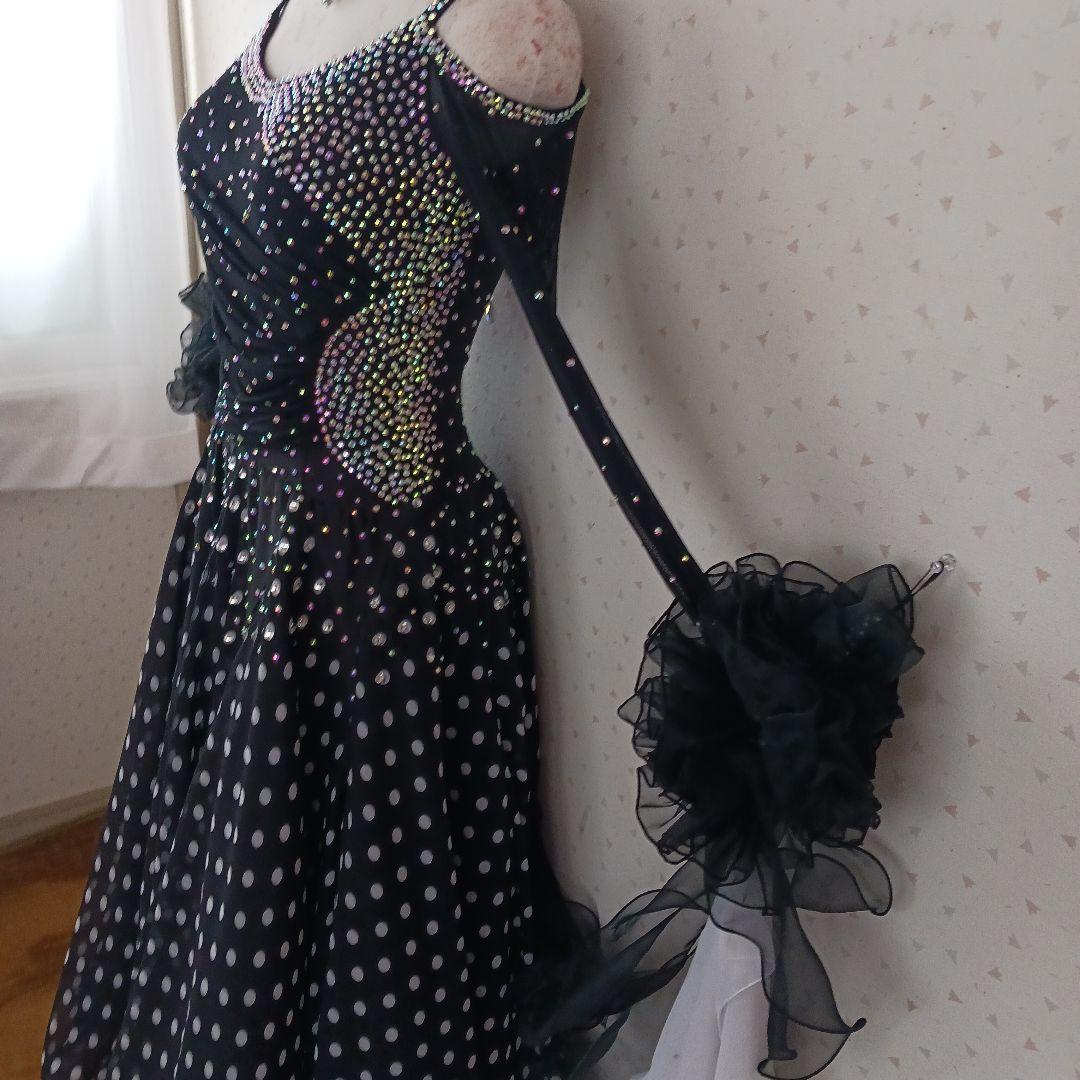 社交ダンス用ドレス 黒と白の水玉模様