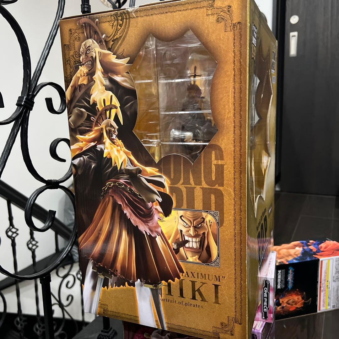 れ*ー様 新品未開封 POP MAXIMUM 金獅子のシキ