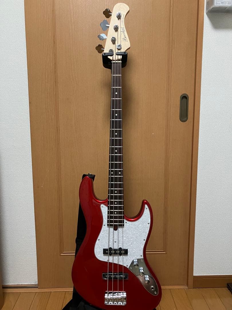 Bacchus Universe Series エレキベース レッド