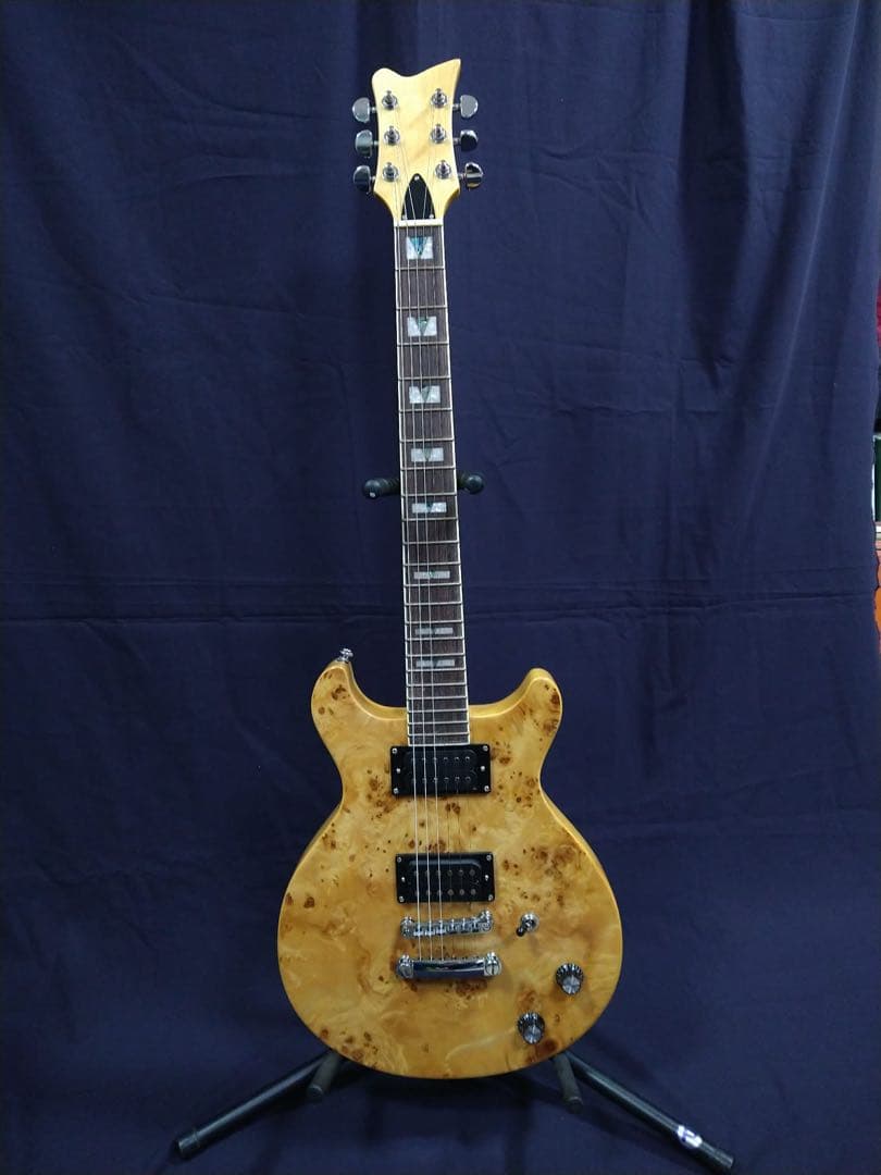 新品　カスタムメイド エレキギター　バードアイメープルトップ＆バスウッドボディー