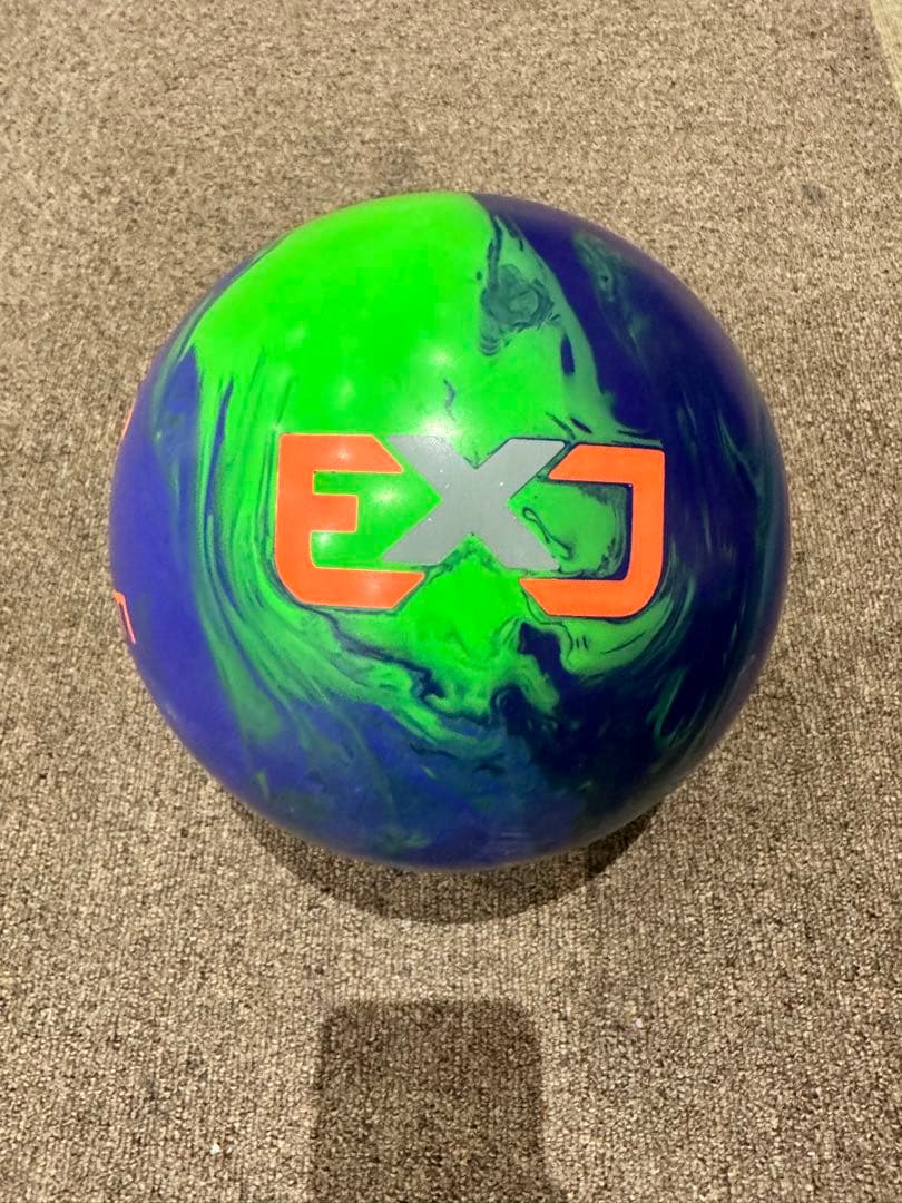 モーティブ　EJベノム　ボウリング　ボール