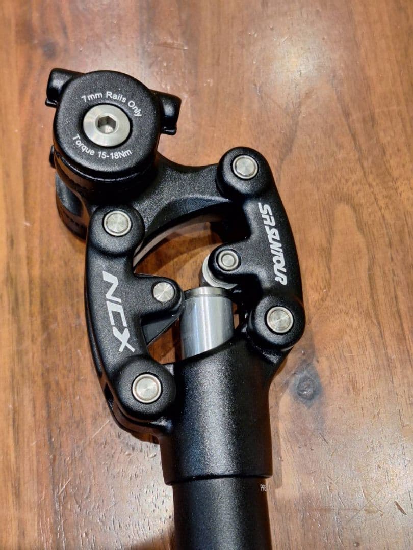 ぐっち★SR SUNTOUR SP12 NCX サスペンションシートポスト